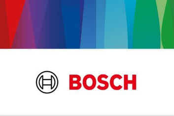 Logo von Bosch mit buntem Hintergrund in Blau- und Grüntönen.